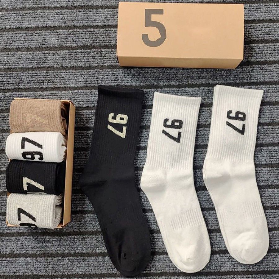 Men's Socks Fashion Casual Cotton Breathable Designer Skateboarding Hip Hop Sports Stocking Bagged, not boxed